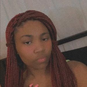 Meet your Posher, Kariezma